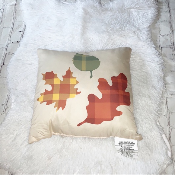 Fall Leaves Accent Pillows - Picture 3 of 3